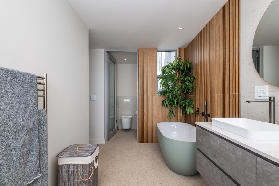 4 Bedroom Property for Sale in Whale Rock Western Cape